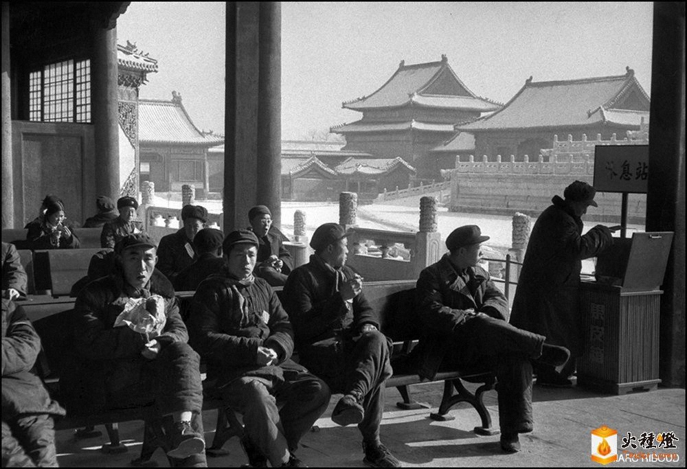 1957꣬ϔzӰR-β Marc Riboud z13.jpg