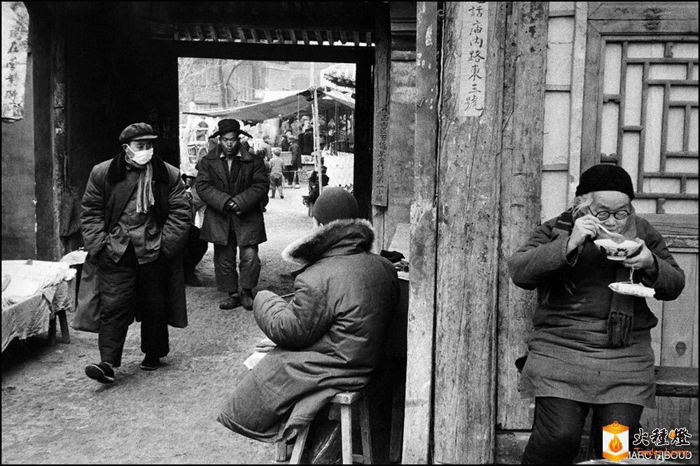 1957꣬ϔzӰR-β Marc Riboud z22.jpg