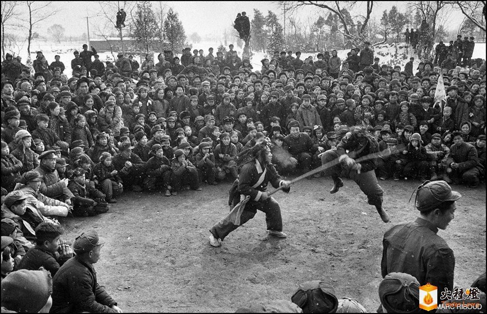 1957꣬ϔzӰR-β Marc Riboud z37.jpg