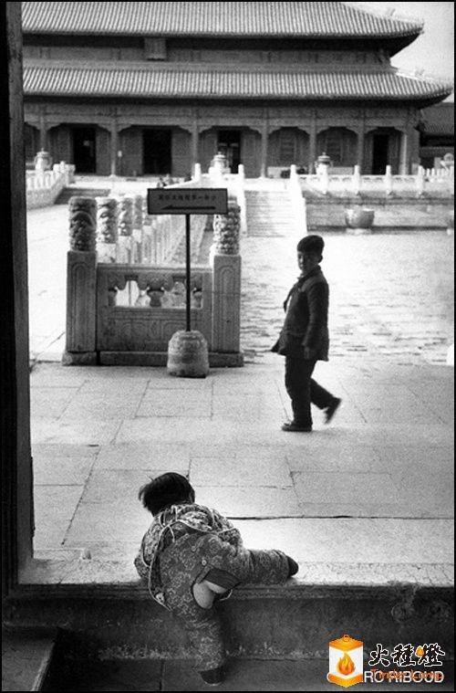 1957꣬ϔzӰR-β Marc Riboud z38.jpg