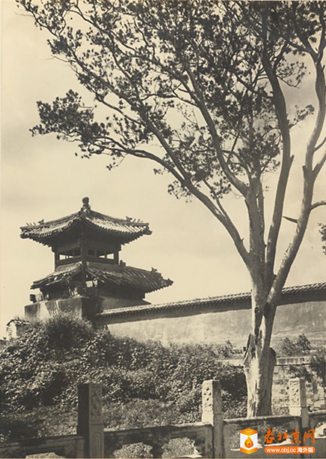䱱